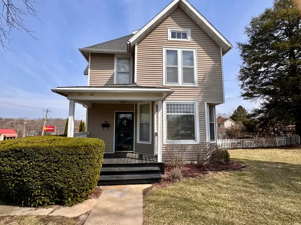 706 S Hennepin Ave, Dixon, IL 61021