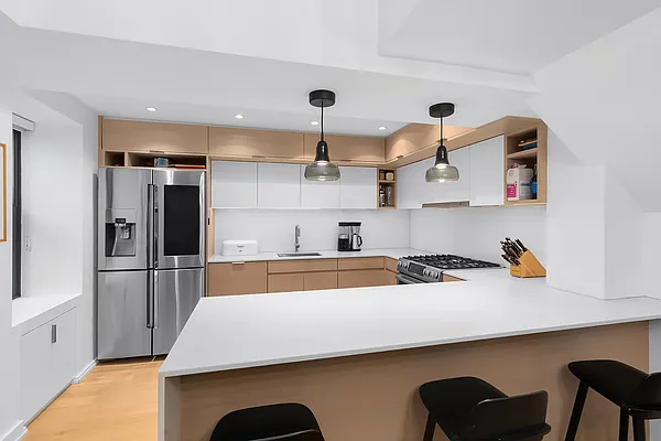 Sold by Compass | media 17