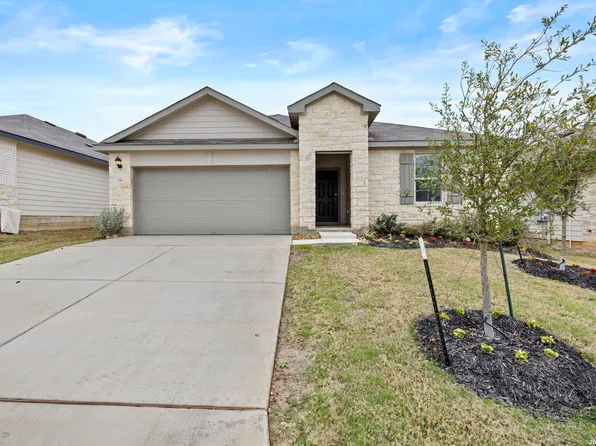 326 Bluetick Trail, Seguin, TX 78155