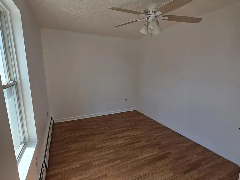 320 Hewitt St #2 — Photo 4