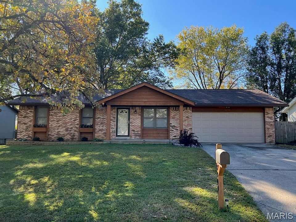 1st image of 3900 Summer Forest Dr