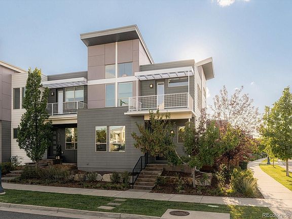 3rd image of 5547 Valentia Street