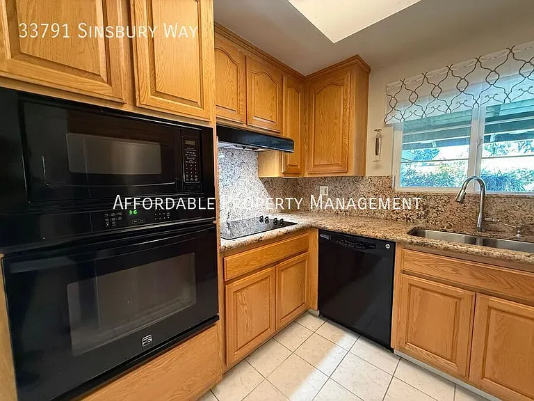 33791 Sinsbury Way — Photo 13