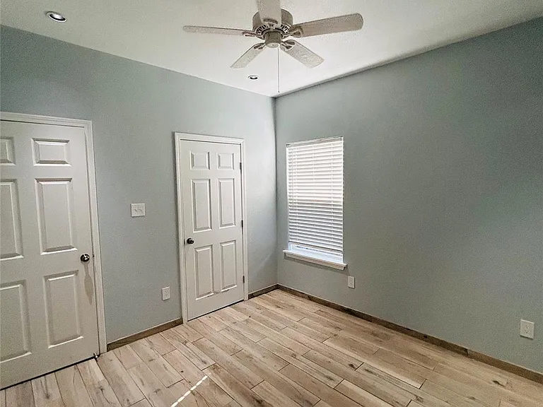1735 Briarbrook Dr — Photo 12