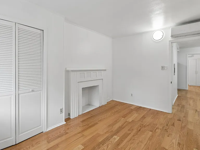 1225 Spruce St #3F — Photo 10