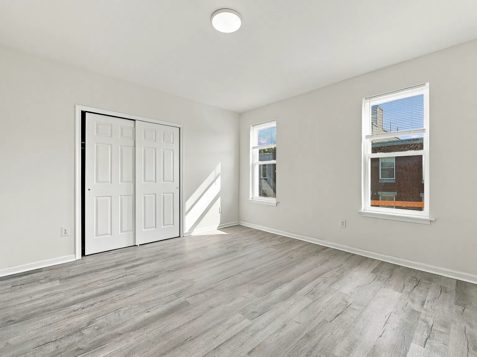 7 bed, 2.5 bath, 2067 sqft, $2,950 — Photo 4