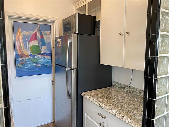 5th image of 150 Australian Ave APT 4