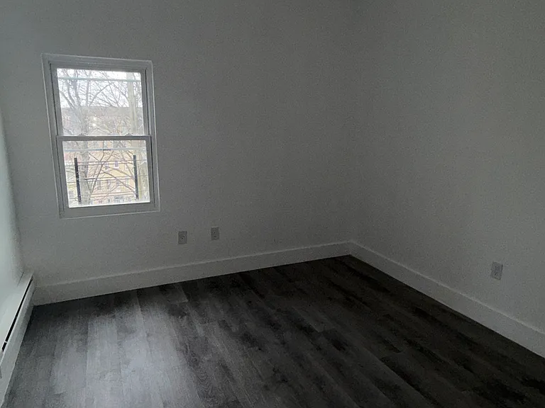 25 Riverview Pl #1L — Photo 14