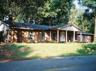 4472 River Rd, Marianna, FL 32446