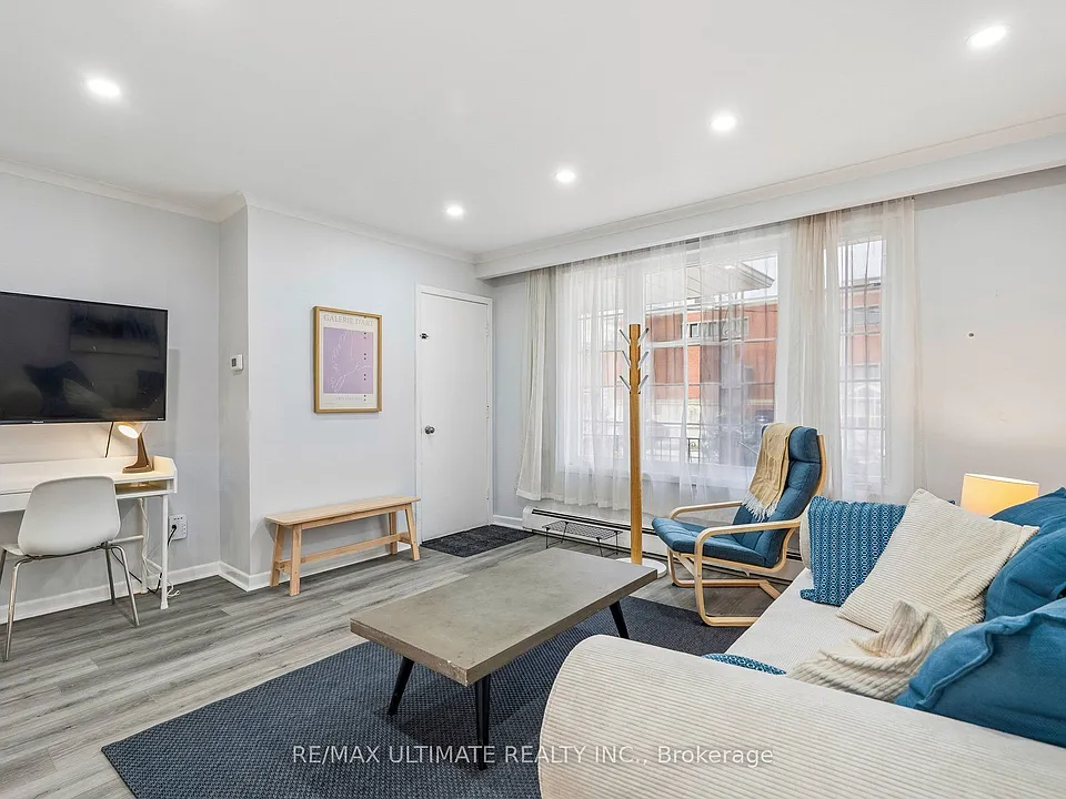 213 Close Ave #1
