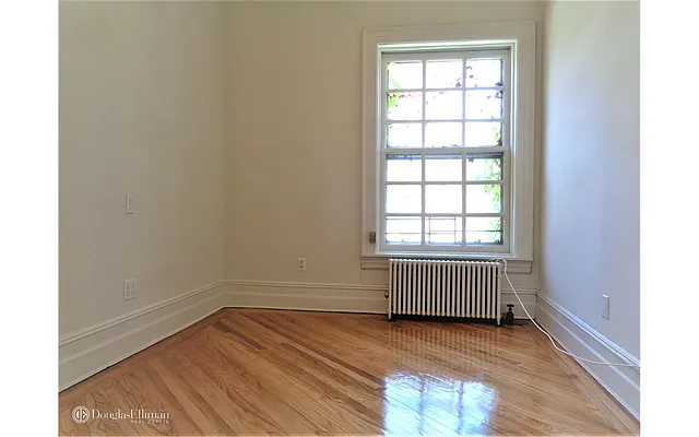 Rented by Douglas Elliman | media 14