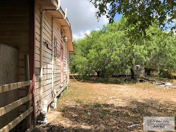 5th image of 960 N Oklahoma Ave