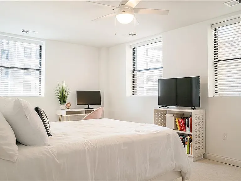 350 N Meridian St #508 — Photo 11