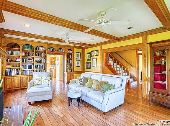 4th image of 273 Indian Lake Dr