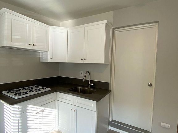 4th image of 258 N Avenue 49 APT B