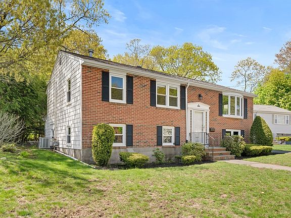 2nd image of 6 Cedarcrest Ter