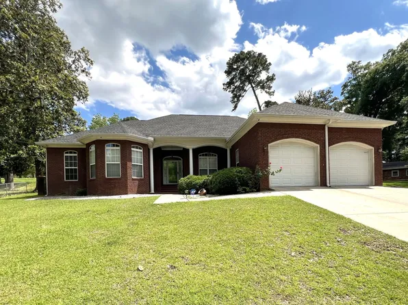 123 W Edgewood Dr, Enterprise, AL 36330