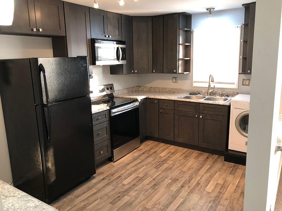 Kitchen with appliances