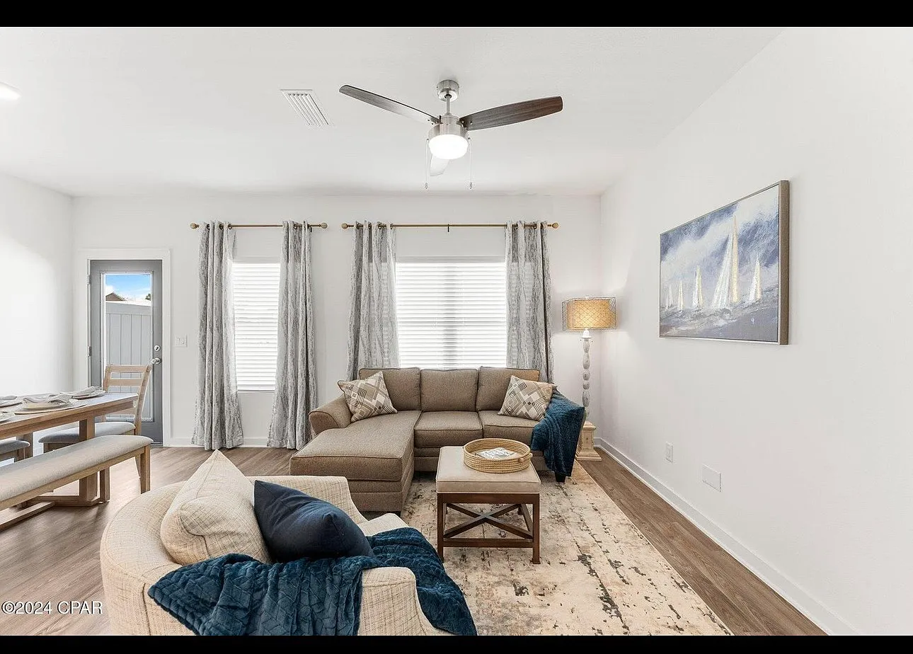 3 bed, 2.5 bath, 1554 sqft, $1,699 — Photo 3