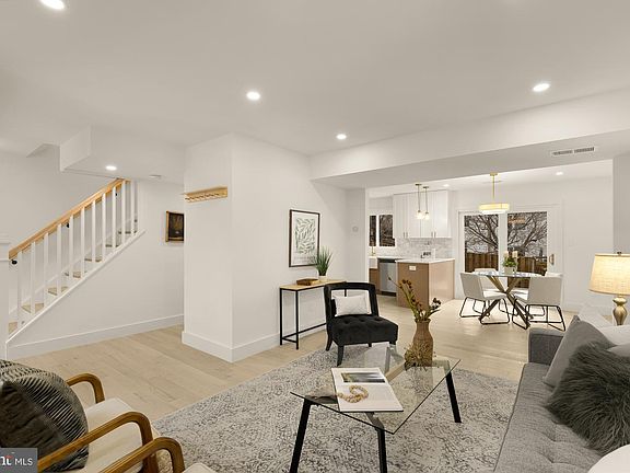 5th image of 9532 Burdett Rd