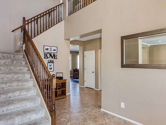 3rd image of 14334 W Port Royale Ln