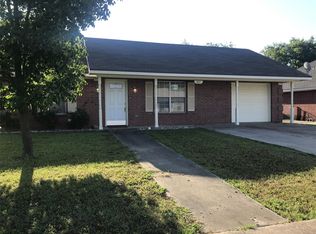 1011 Solomon Dr, Commerce, TX 75428