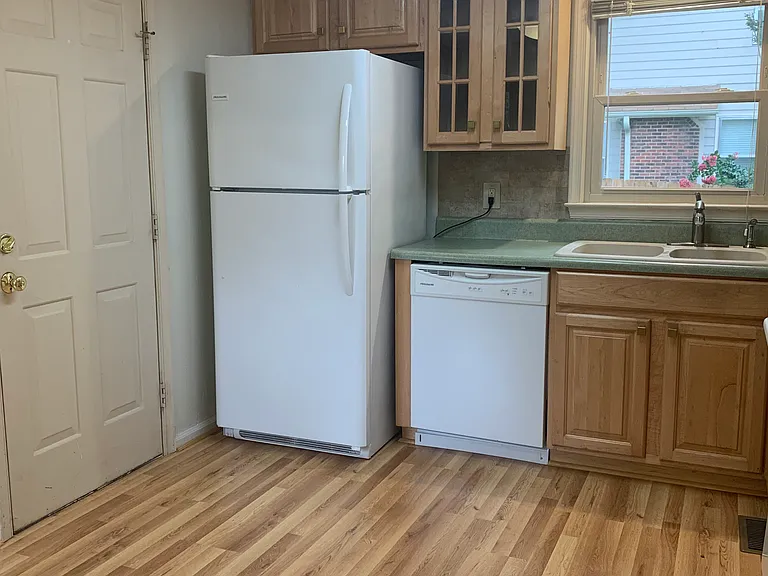 2412 Quaker Landing Rd — Photo 26