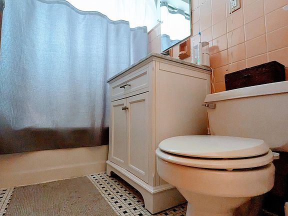 5th image of 2783 N Sholes Ave