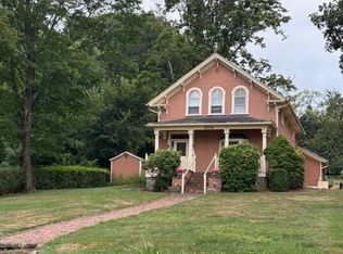 304 Asylum St, Norwich, CT 06360