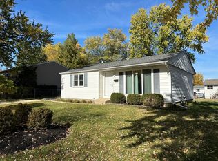 512 Gentle Breeze Ter, Carpentersville, IL