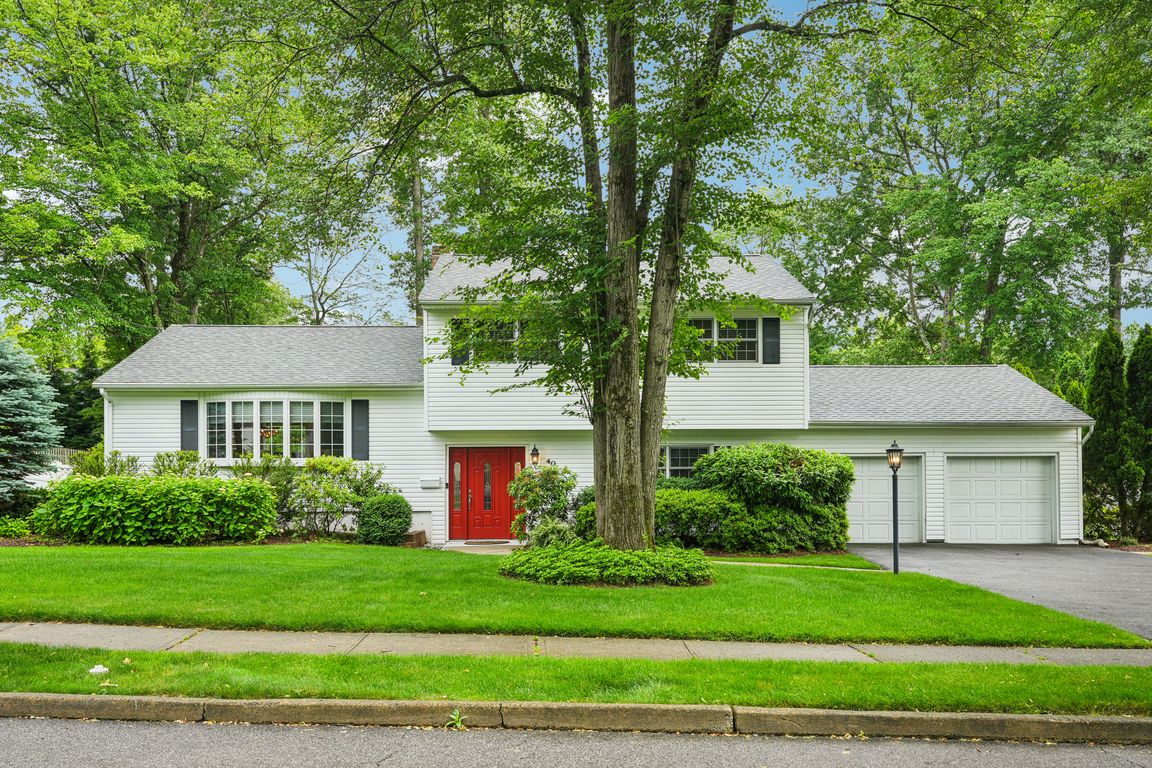 Braemar Dr-0906-001.jpg