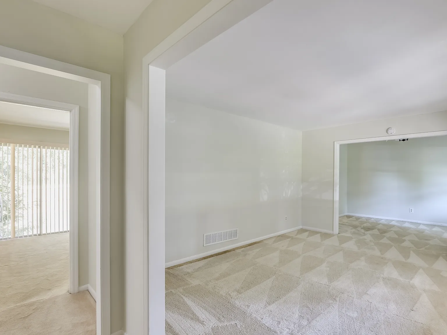 1725 Cheltenham Lane - 1 — Photo 4