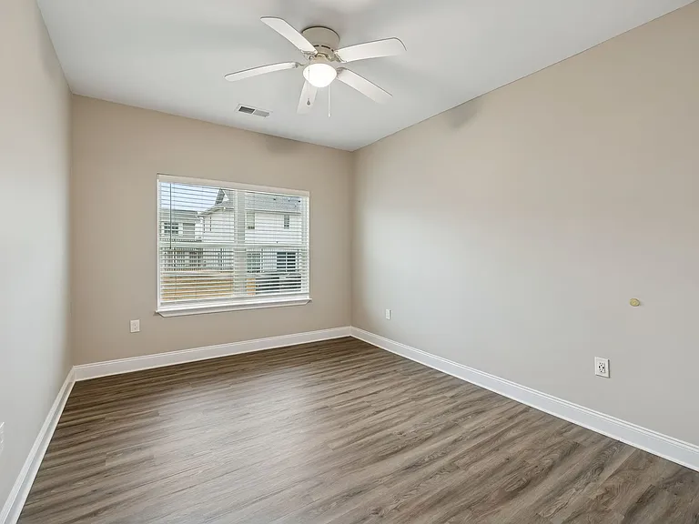 Zen Garden Apartments — Photo 90