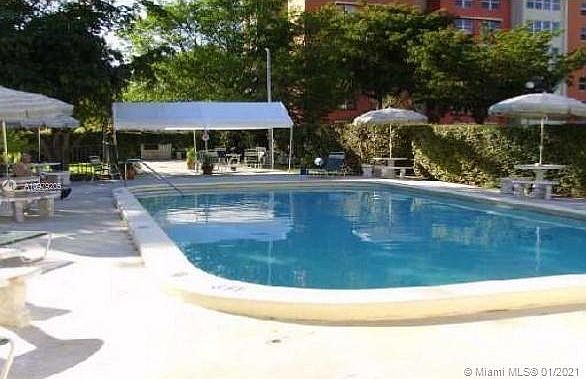 1st image of 9159 SW 77th Ave APT 403