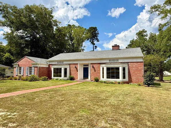 16839 E Main St, Louisville, MS 39339
