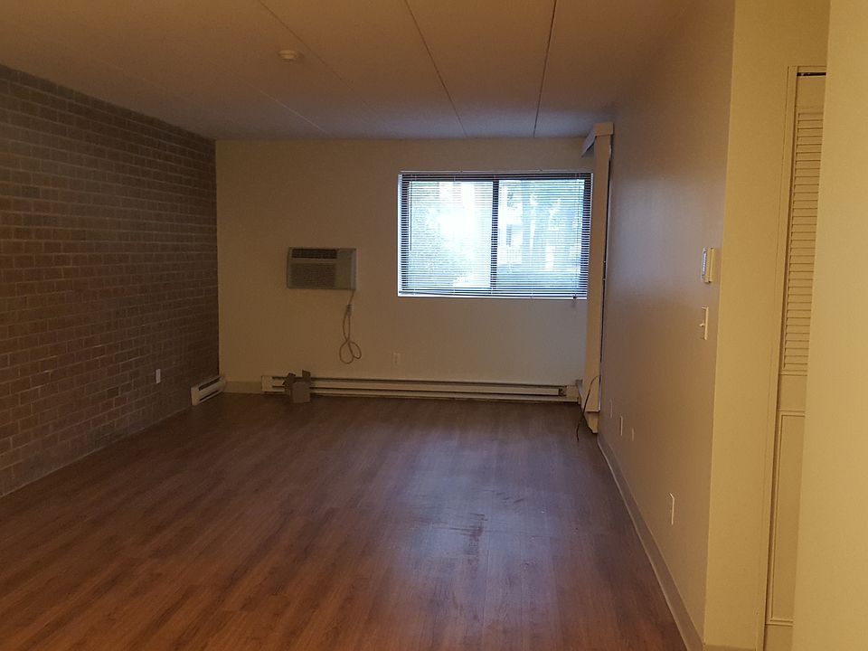 Queen Anne's Gate Apartments