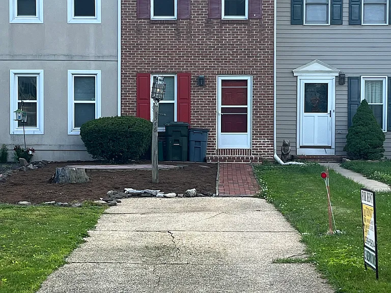 346 Cardinal Rd — Photo 1