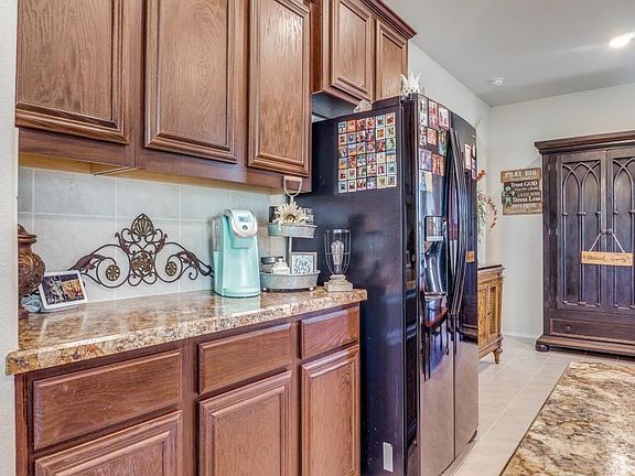 3rd image of 1700 River Oak Ln