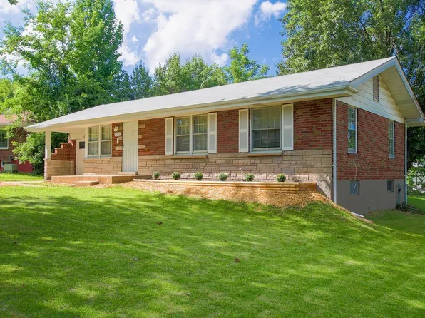 1245 Ensley Dr, Saint Louis, MO 63137