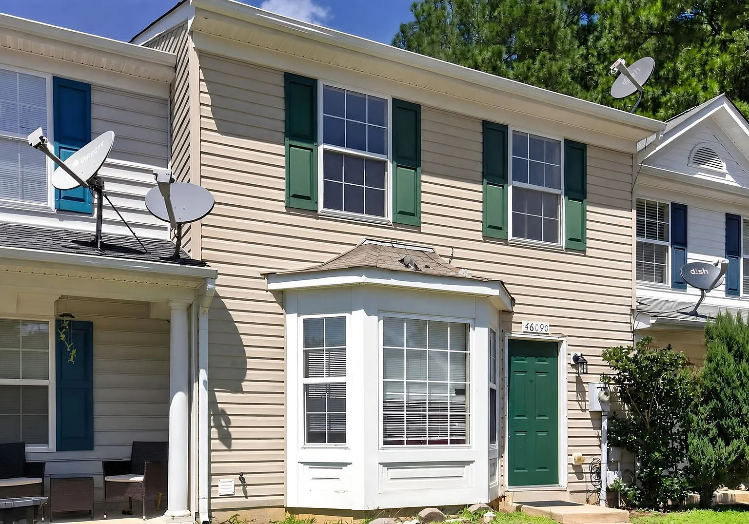 2 bed, 3.0 bath, 1262 sqft, $1,995 — Photo 2