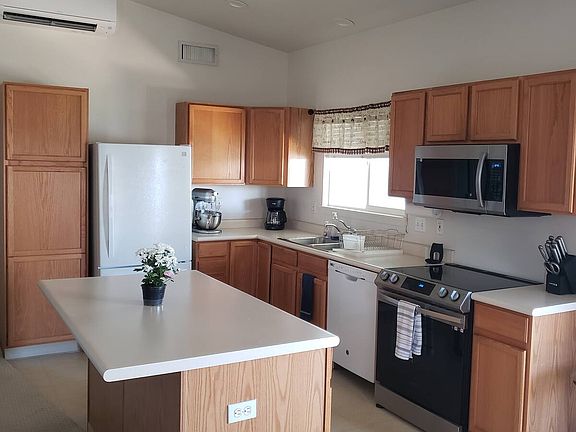 Kitchen with Island