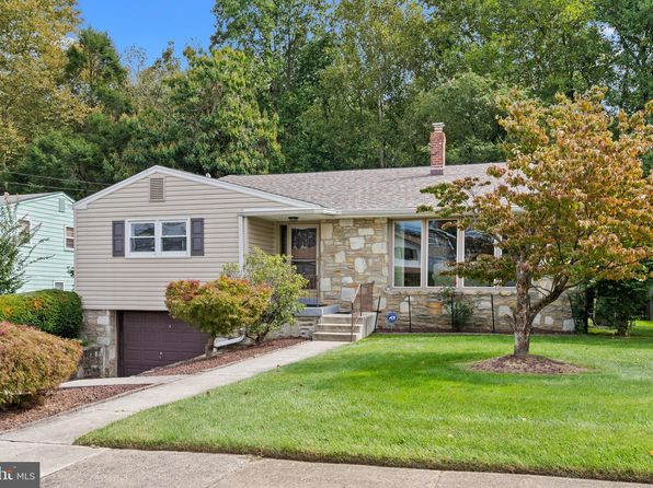 142 Greycourt Rd, Philadelphia, PA 19115