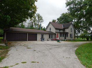 W3796 Evergreen Rd, Fredonia, WI 53021