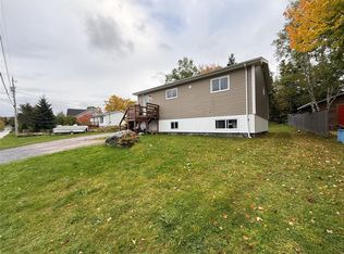 18A Forest Road, Pasadena, NL A0L1K0