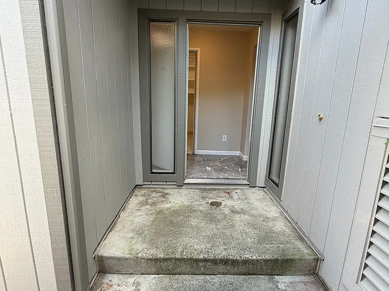 6 Basin Ct — Photo 2