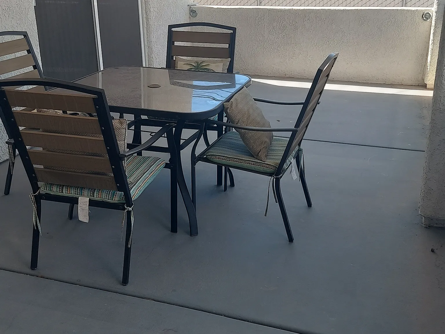 3 bed, 1426 sqft, $2,100 — Photo 3