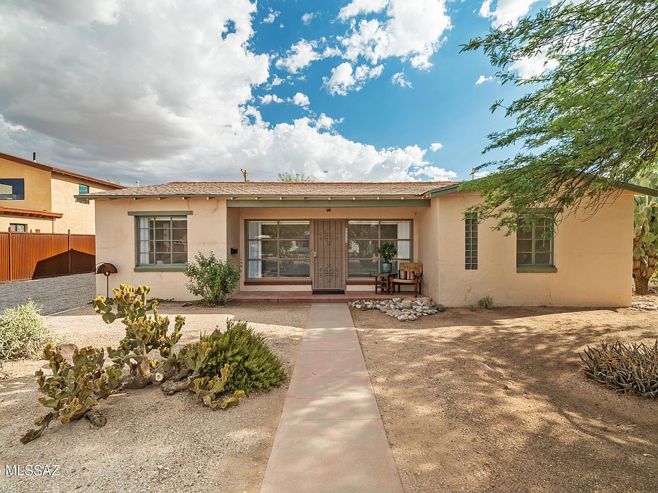 1st image of 2552 E Monte Vista Dr
