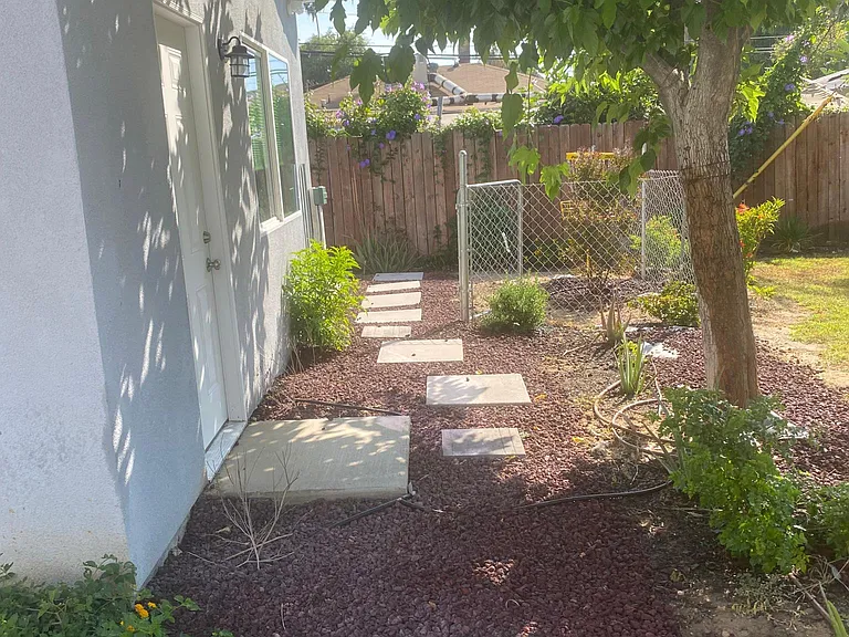 4028 Rees St — Photo 7