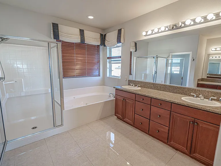 41032 Woodshire Dr — Photo 20