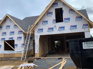 136 N Lake Louise Dr, Mocksville, NC 27028